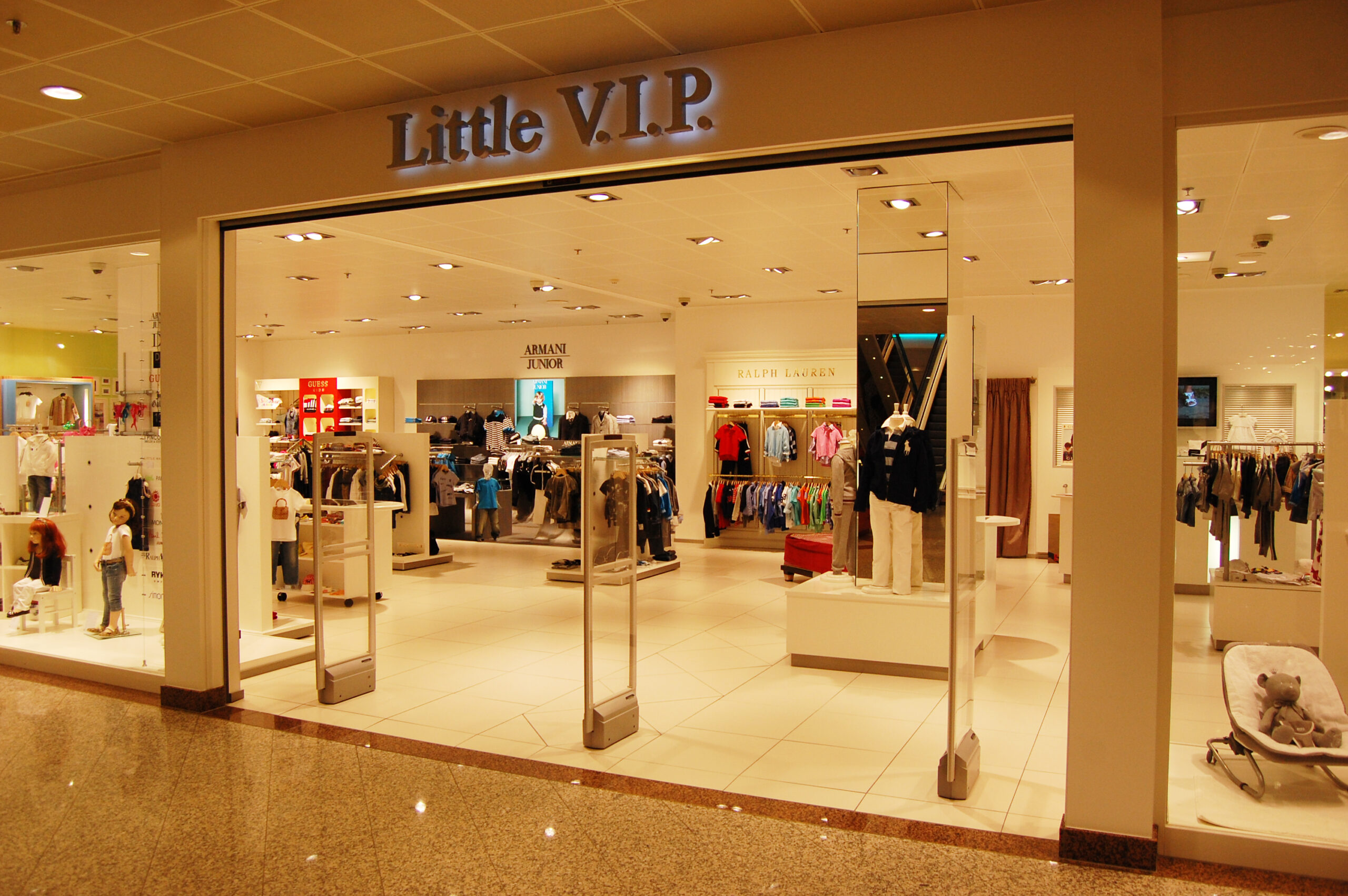  VIP Clothing : Kids